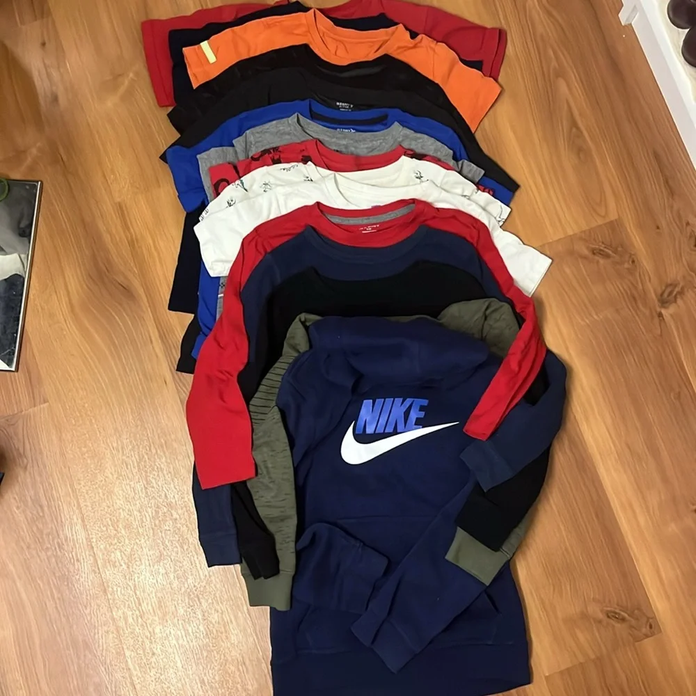 15-pc Boys Top bundle - Picture 1 of 7